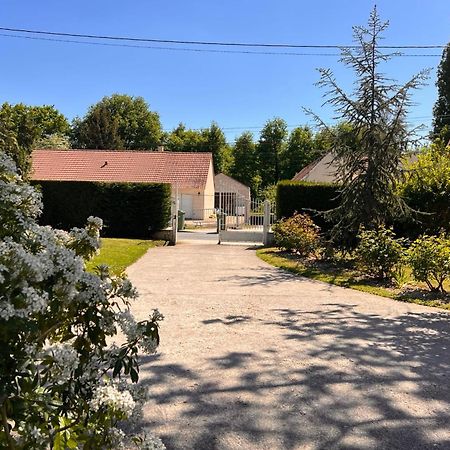 Вилла Les Sablons La Houssaye-en-Brie Экстерьер фото