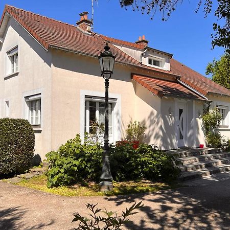 Вилла Les Sablons La Houssaye-en-Brie Экстерьер фото