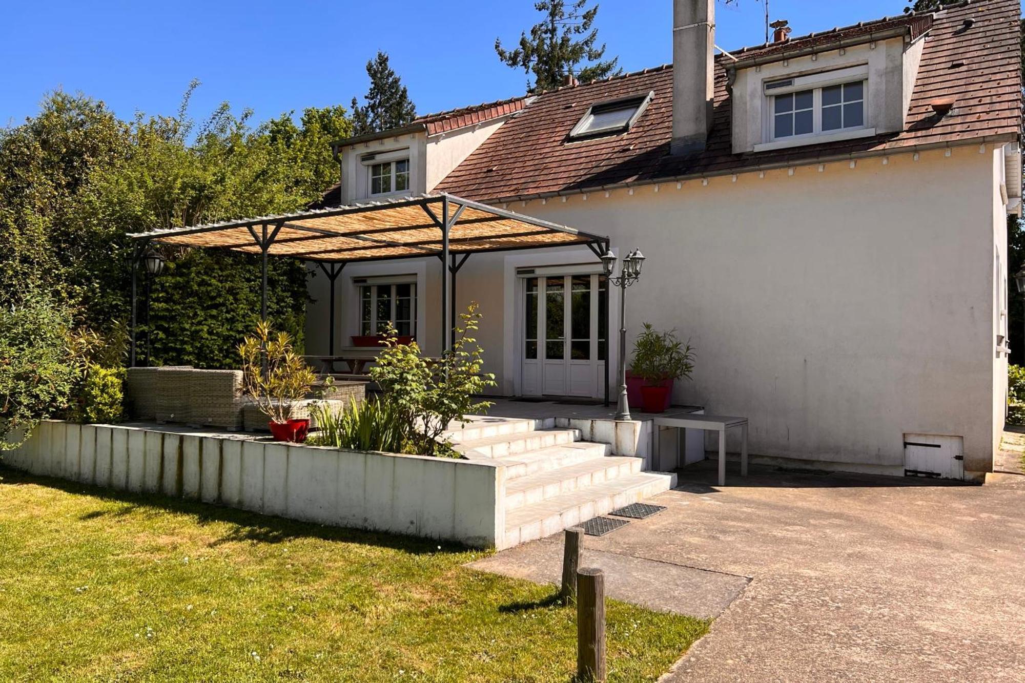 Вилла Les Sablons La Houssaye-en-Brie Экстерьер фото